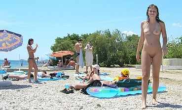 FREE free NUDIST PICTURES