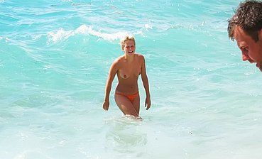 MALLORCA female TOPLESS ON THE BEACH