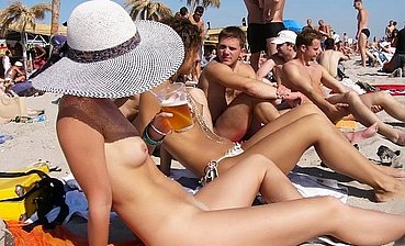 BEACH PISS PEE OUTDOORS PICTURES